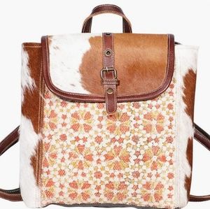 Myra Backpack Cool Canvas, Rug, Gunine Leather